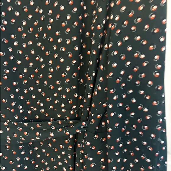 Max Studio Green Wrap Dress - Picture 7 of 8